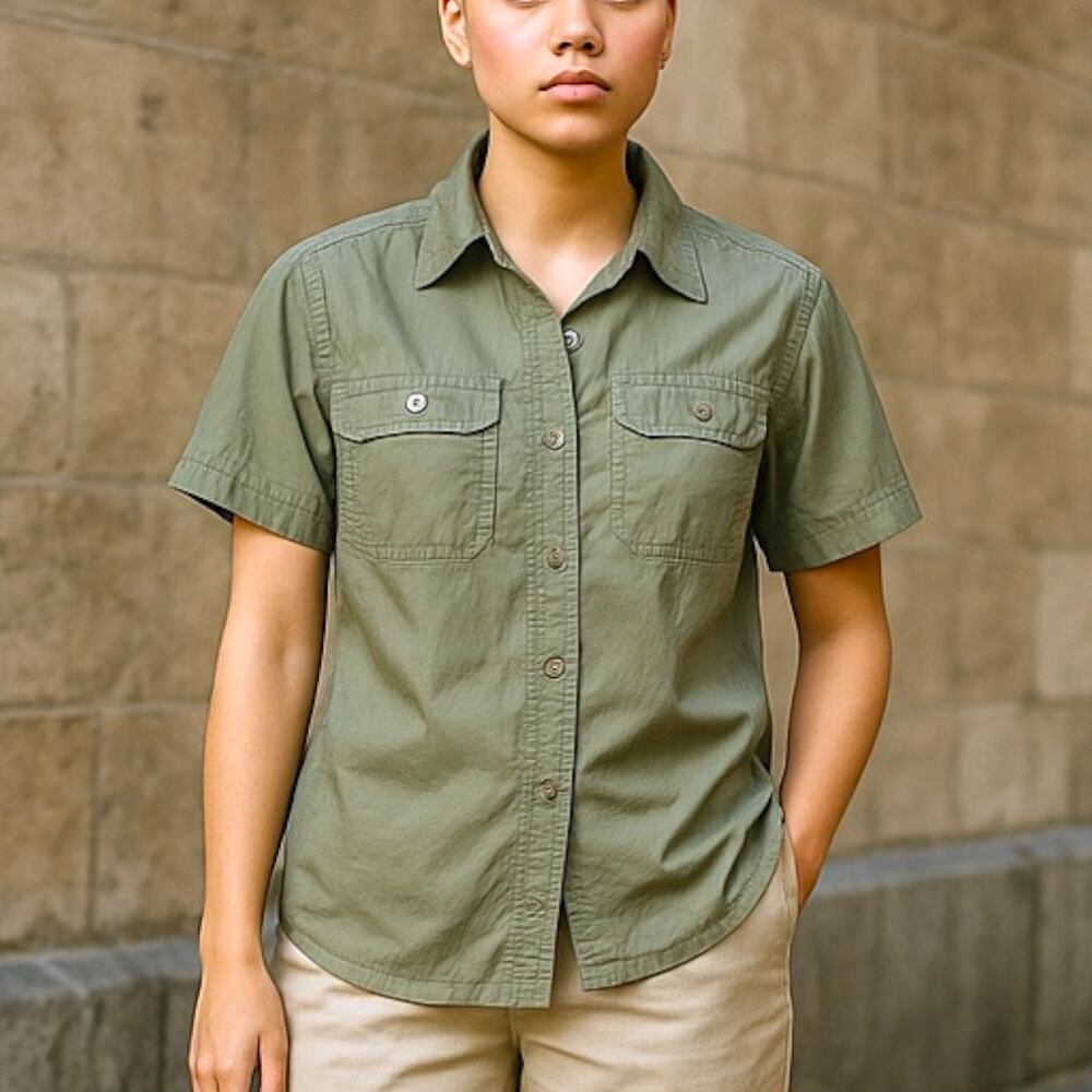 Eddie Bauer NEW with tags - Lightweight Button-Up Shirt – Olive Green – Size SM